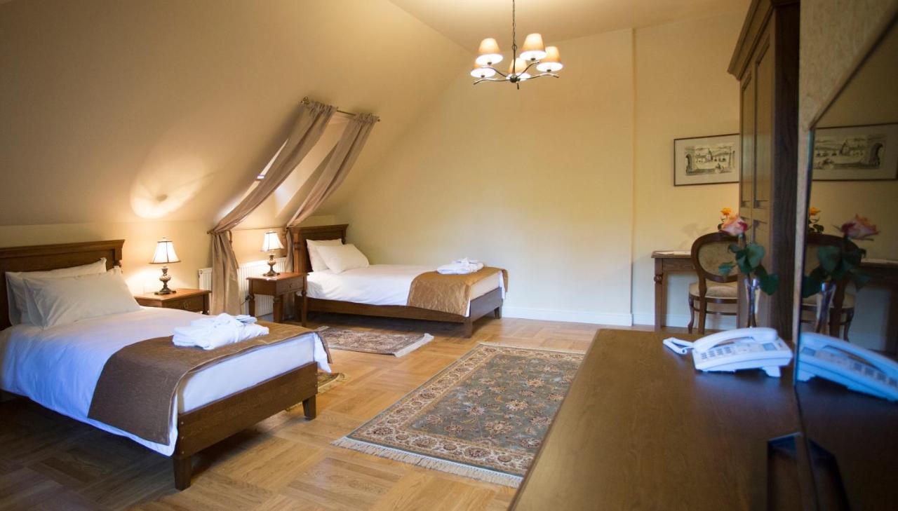 Palac Polanka Krosno Bagian luar foto