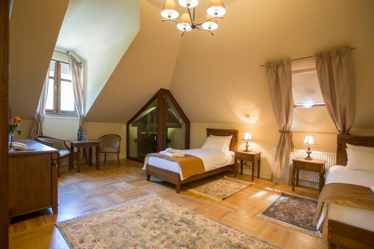 Palac Polanka Krosno Bagian luar foto