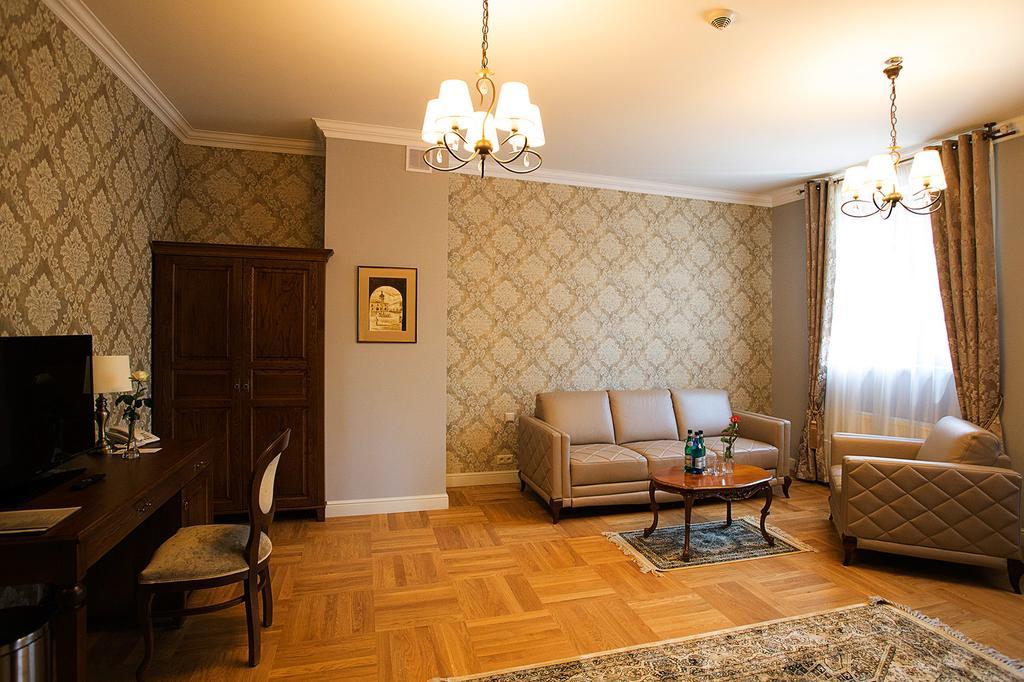 Palac Polanka Krosno Ruang foto
